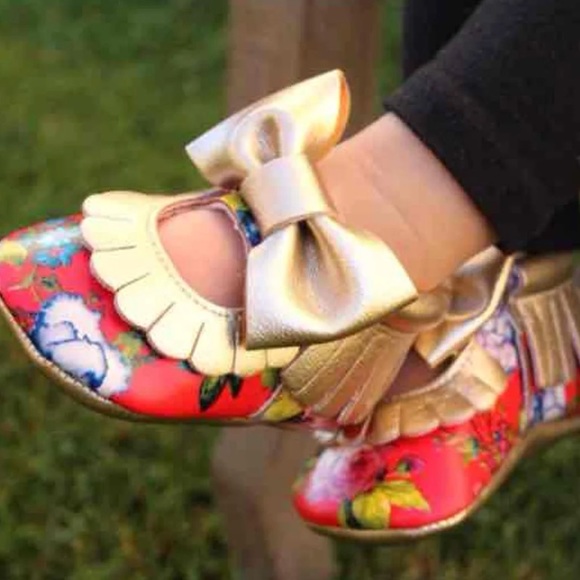 Red floral print Moccasins - Picture 1 of 5